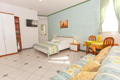 Apartment Brela 6056c