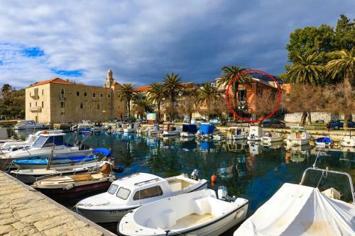 Apartment Kastel Luksic 12872a