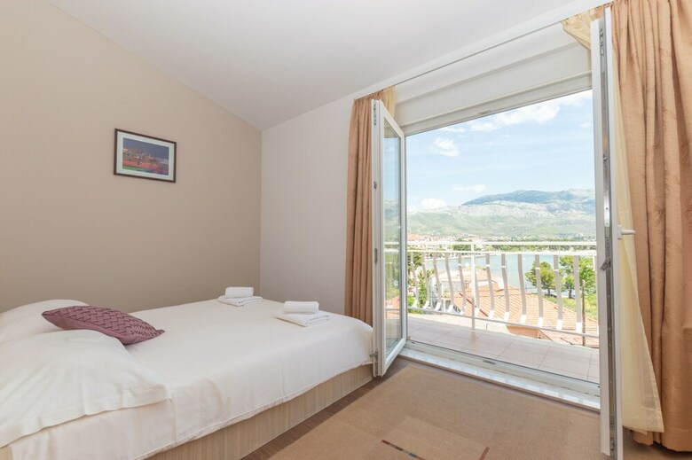 Hostal Pansion Epetium
