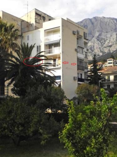 Apartments With A Parking Space Makarska - 11567