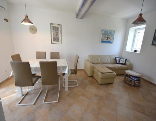 Apartment Srsic
