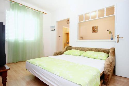 Apartment Orebic 10196b