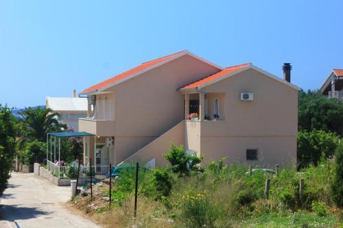Apartment Orebic 10196b