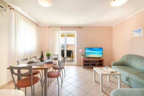 Apartment Katicic