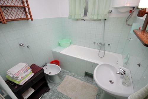 Apartment Novi Vinodolski 2423a