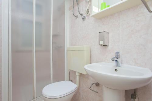 Apartamentos Guest House Lovri?