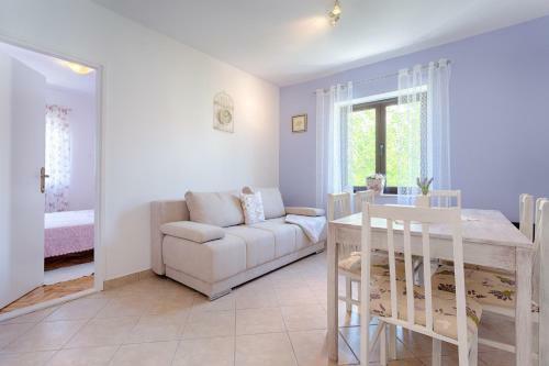 Apartment Dijana Podstrana
