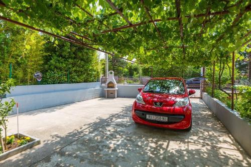Apartment In Selce 5856