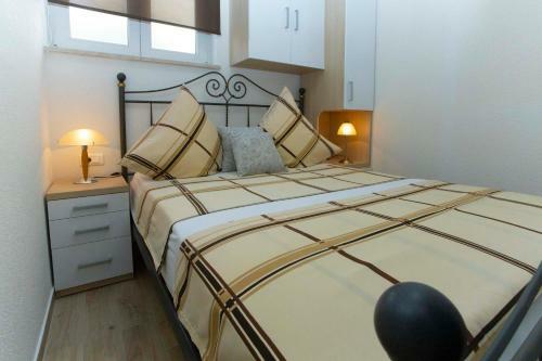 Hostal Apartments Matea