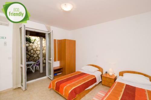 Apartments Kusalo