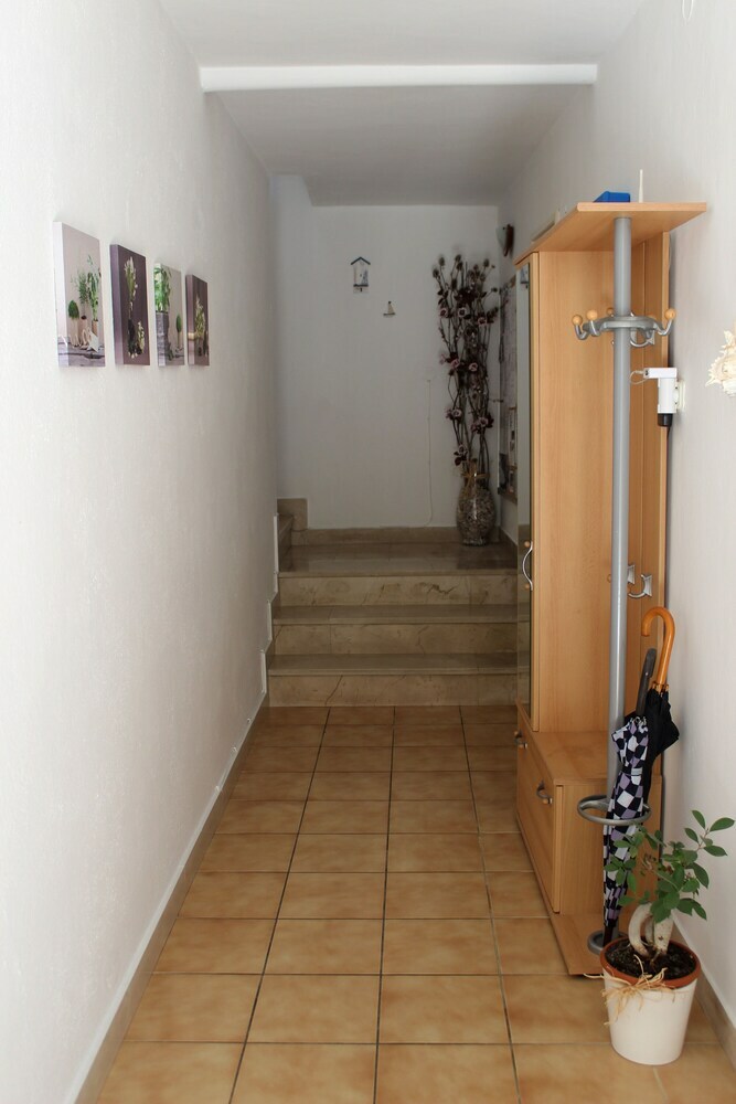 Hostal Pansion Ivan & Ivana