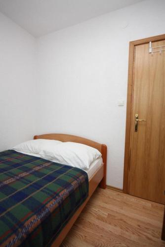 Apartment Rogoznica 4255e