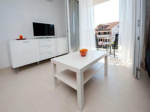 Apartments Anamar