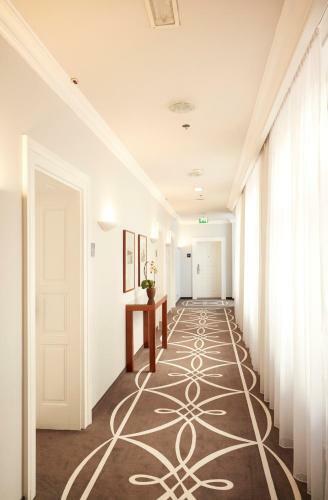 Hotel Bristol By Ohm Group