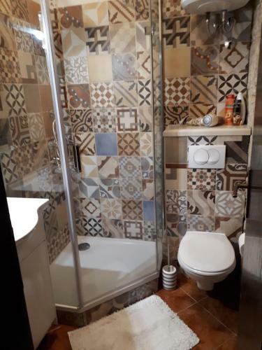 Hostal Elena Rooms