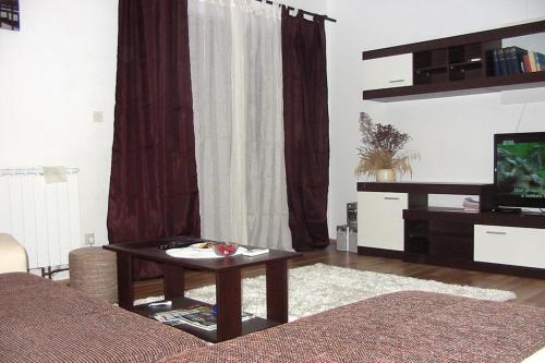 Apartment Zrnovska Banja 3154b