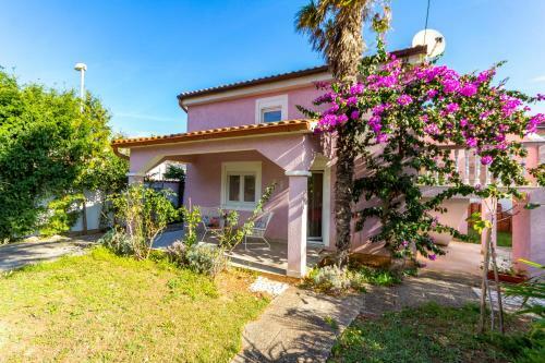 Medulin Pink House Tanja