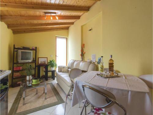Apartment Valtura 14