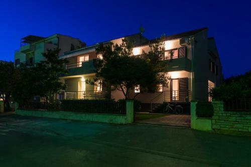 Apartments Shosha
