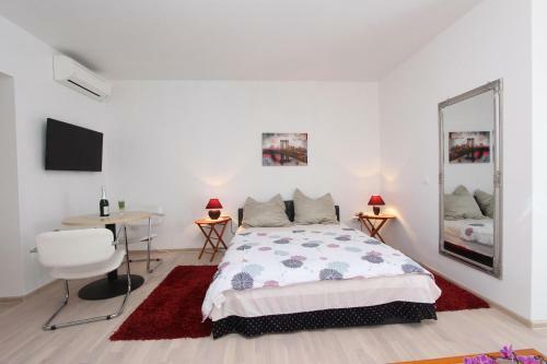 Hostal Rooms And Apartments Sally