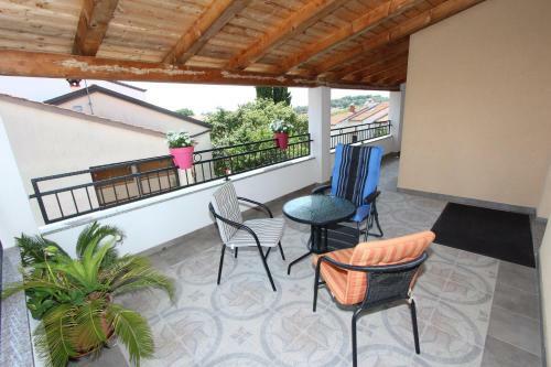 Hostal Rooms And Apartments Sally