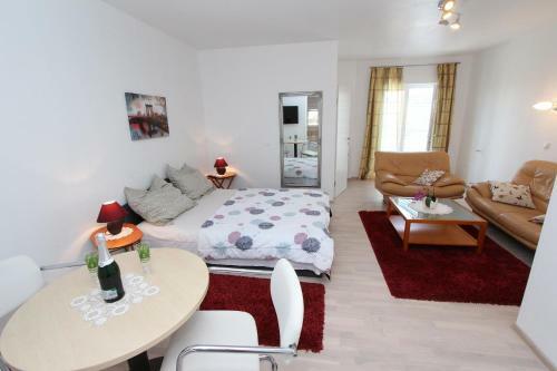 Hostal Rooms And Apartments Sally