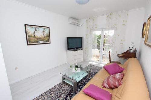 Hostal Rooms And Apartments Sally