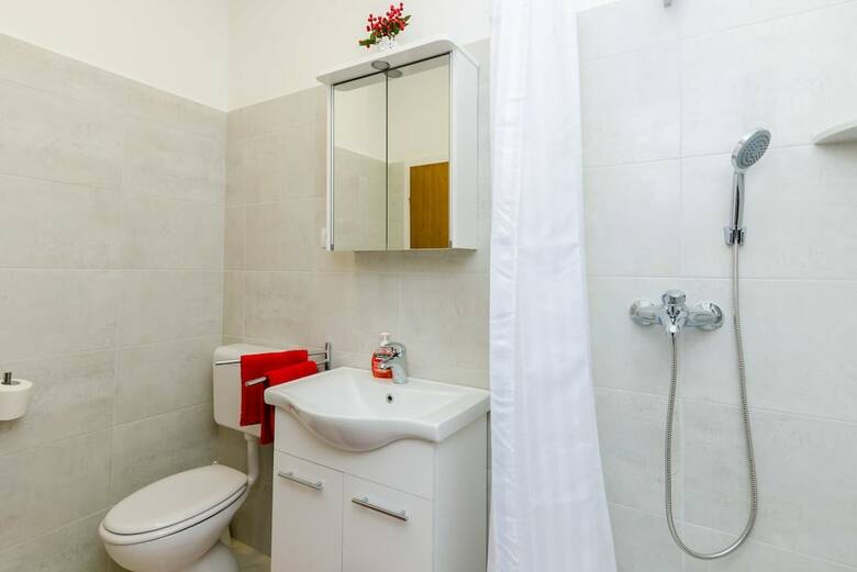 Hostal Guest House Vila Nina