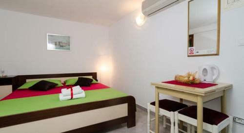 Hostal Rooms Radic
