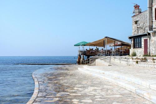 Apartments With A Parking Space Umag - 7066