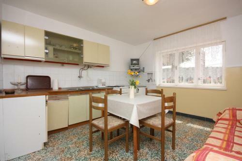 Apartment Kampor 4984a