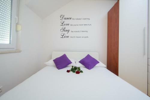 Lora Apartment
