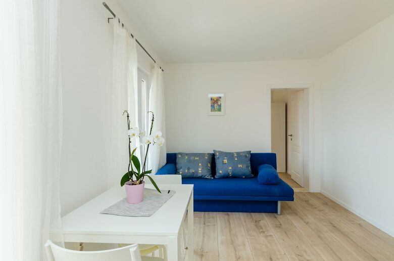 Color Apartments