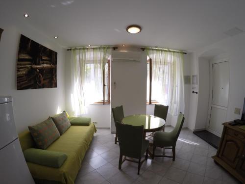 Split Boutique Apartments 2