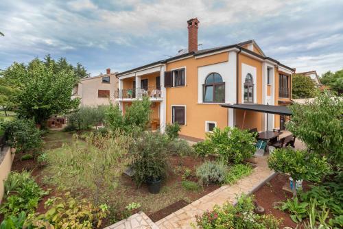 Apartments Vera Savic