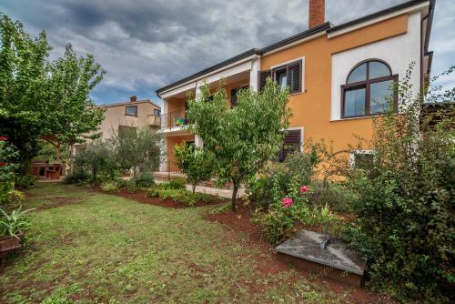 Apartments Vera Savic