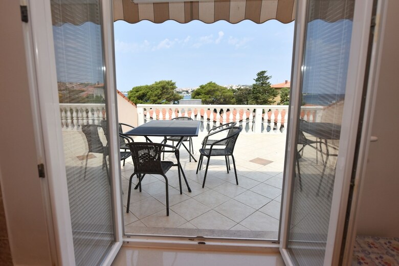 Apartments Zeno