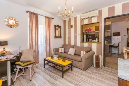 Apartment Palace Gold
