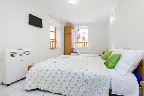 Top City Center Apartments