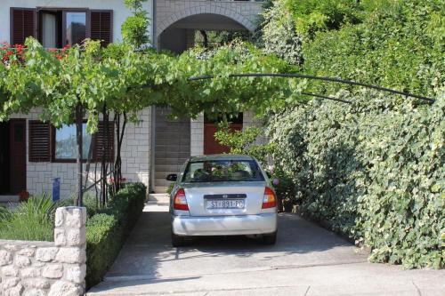 Apartment Selce 2404b