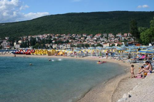 Apartment Selce 2404b