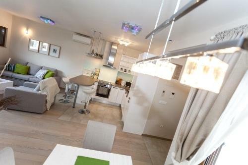 Renata Apartment 2br, Near Beach