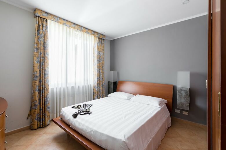 Hotel Crosti Apartments