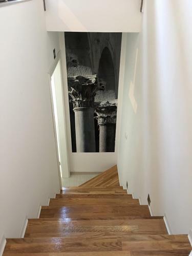 Central Split Apartments And Rooms Paese