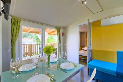 Superior Mobile Homes In Camping Kazela