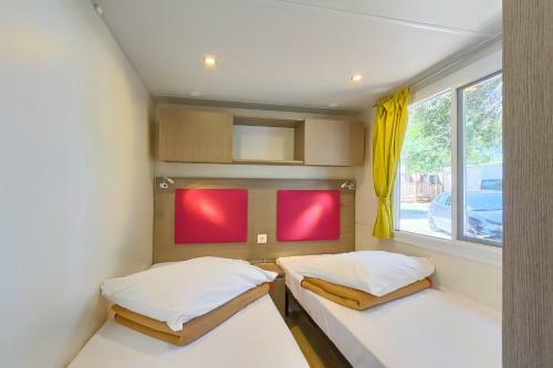 Superior Mobile Homes In Camping Kazela
