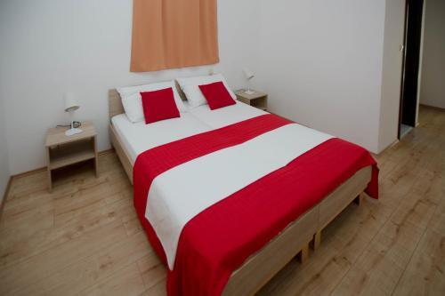 Hostal Guest House Kukuljica 2