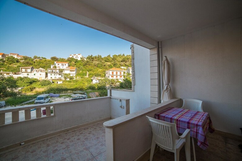 Apartments Ina