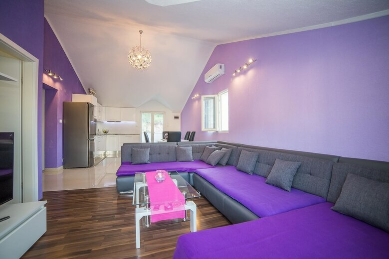 Apartments Ina
