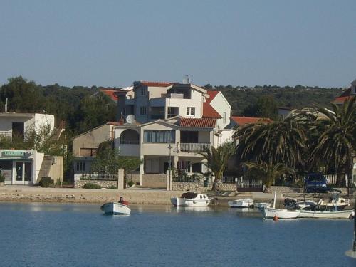 Apartments Villa Erik